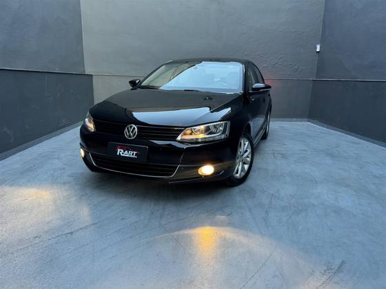 VOLKSWAGEN JETTA 2.0 COMFORTLINE FLEX 4P TIPTRONIC VOLKSWAGEN JETTA 2.0 COMFORTLINE FLEX 4P TIPTRONIC